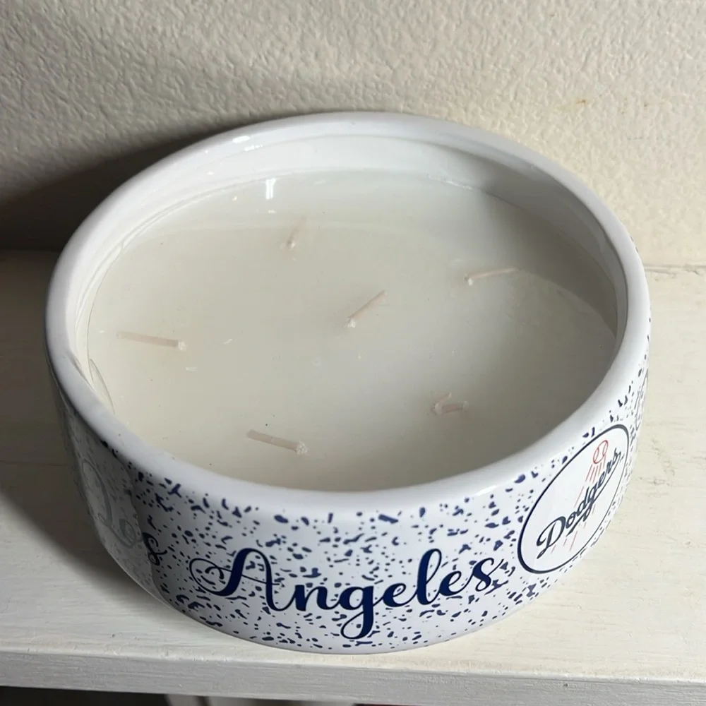 Los Angeles Dodgers Candle NWT